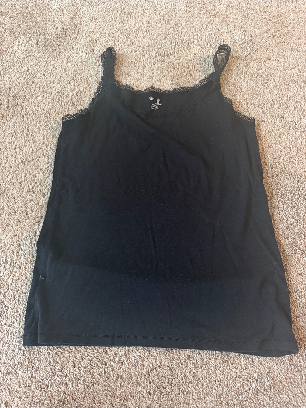 Women’s Gap black tank top with lace detail XL